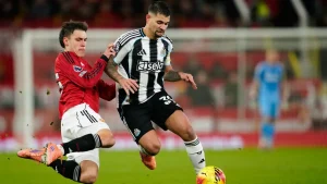 Manchester United Dikabarkan Semakin Dekat dengan Gelandang Incaran, Negosiasi Masuki Tahap Penting
