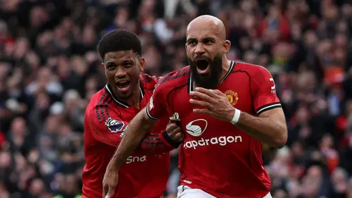 Manchester United Masih Berburu Penyerang Baru